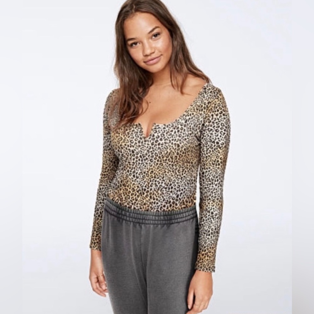 PINK VS Animal Print Long Sleeve Bodysuit Leopard Cheetah